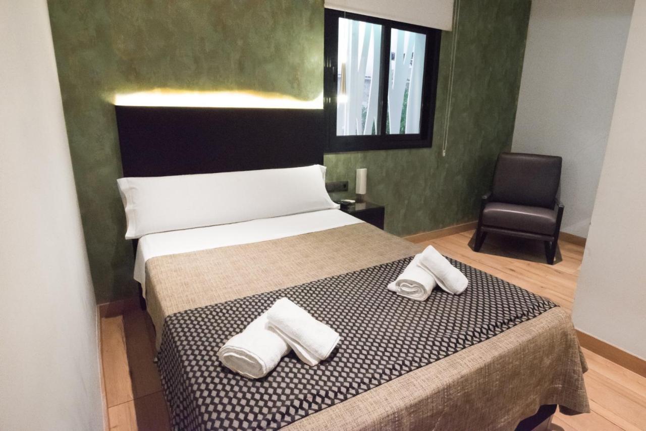 Daos Suites & Terrace ماربيا المظهر الخارجي الصورة