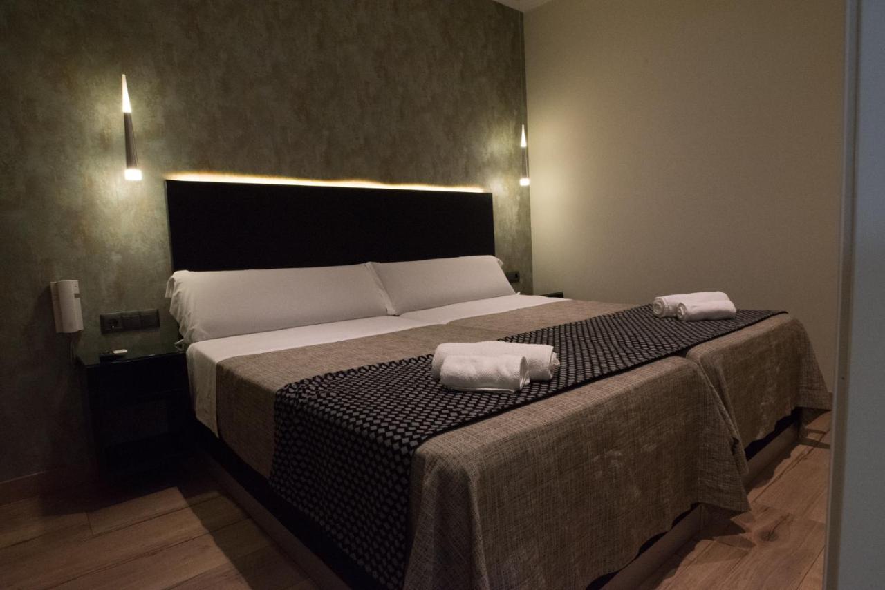 Daos Suites & Terrace ماربيا المظهر الخارجي الصورة