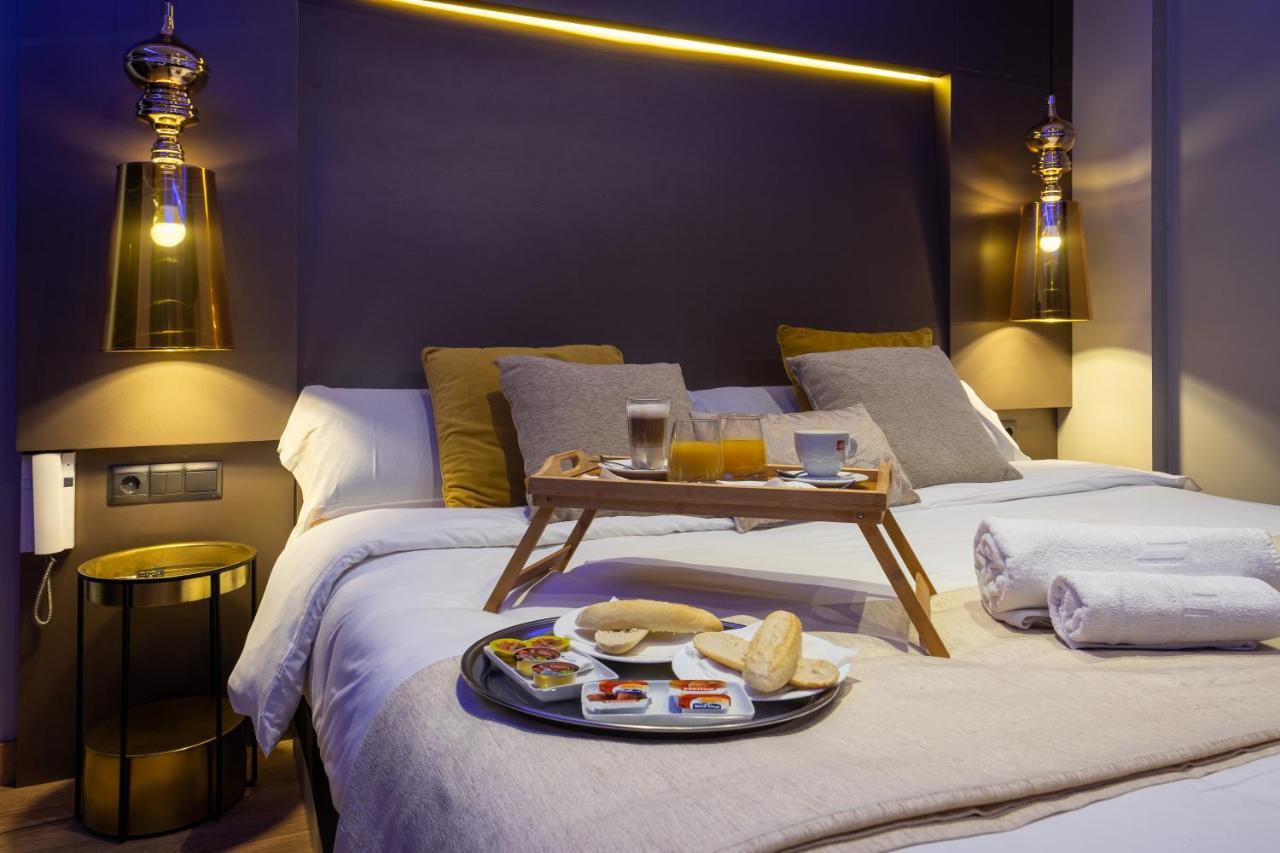 Daos Suites & Terrace ماربيا المظهر الخارجي الصورة