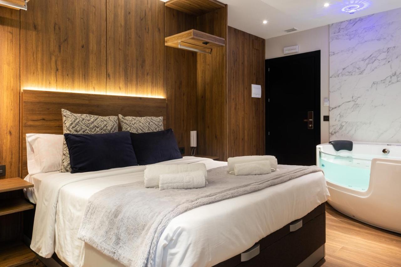 Daos Suites & Terrace ماربيا المظهر الخارجي الصورة