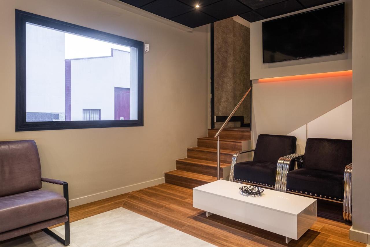 Daos Suites & Terrace ماربيا المظهر الخارجي الصورة