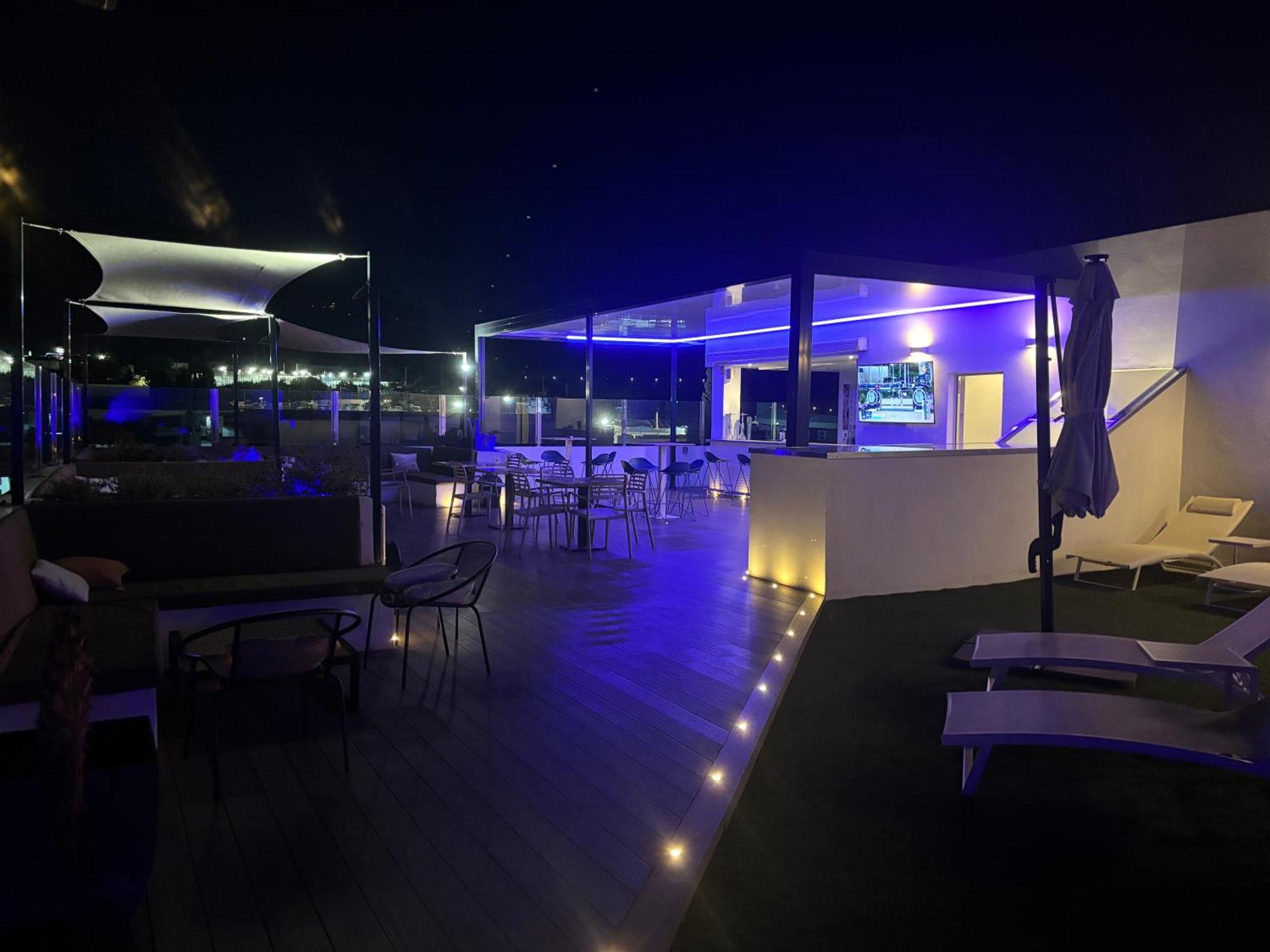Daos Suites & Terrace ماربيا المظهر الخارجي الصورة