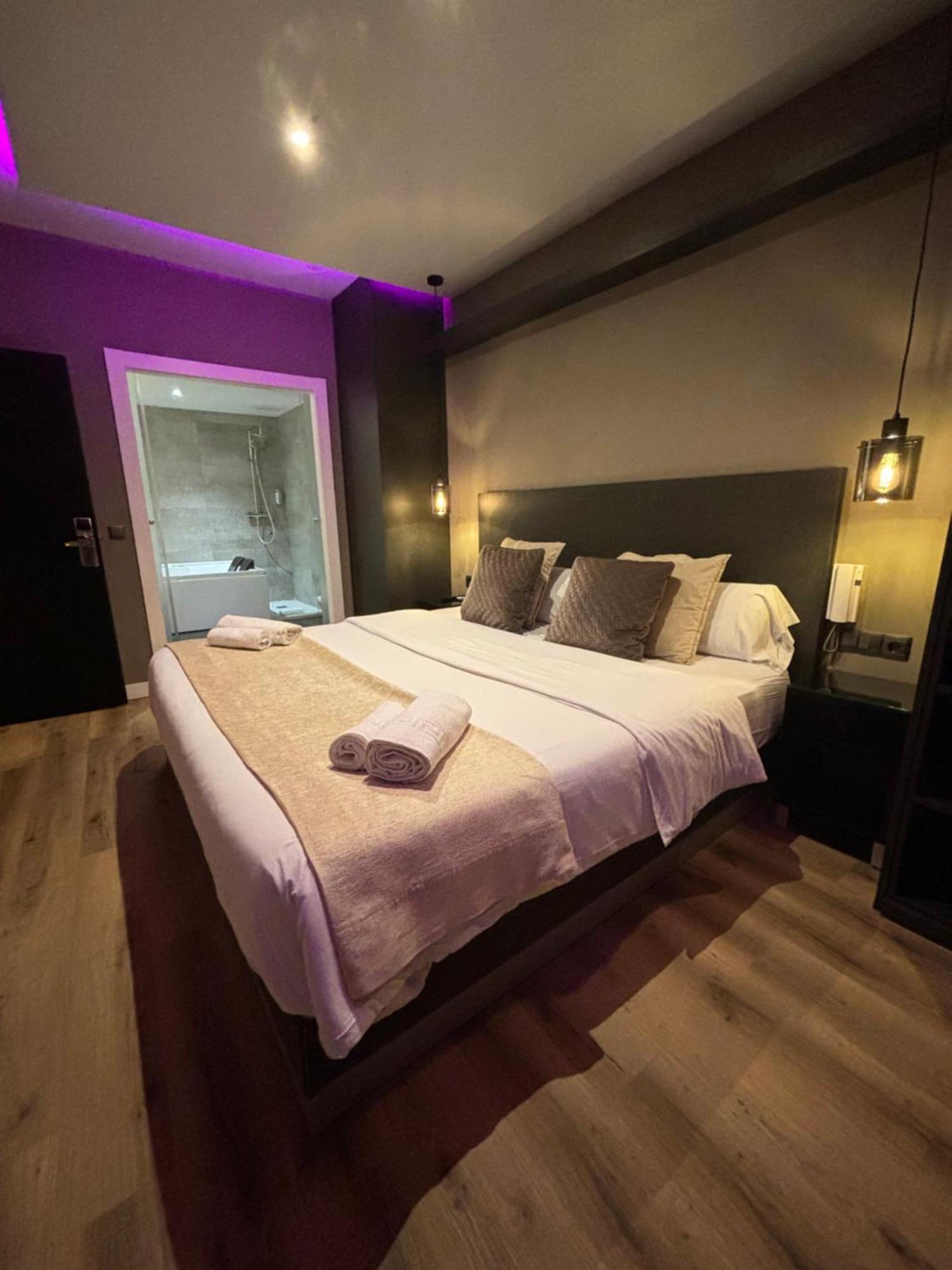 Daos Suites & Terrace ماربيا المظهر الخارجي الصورة